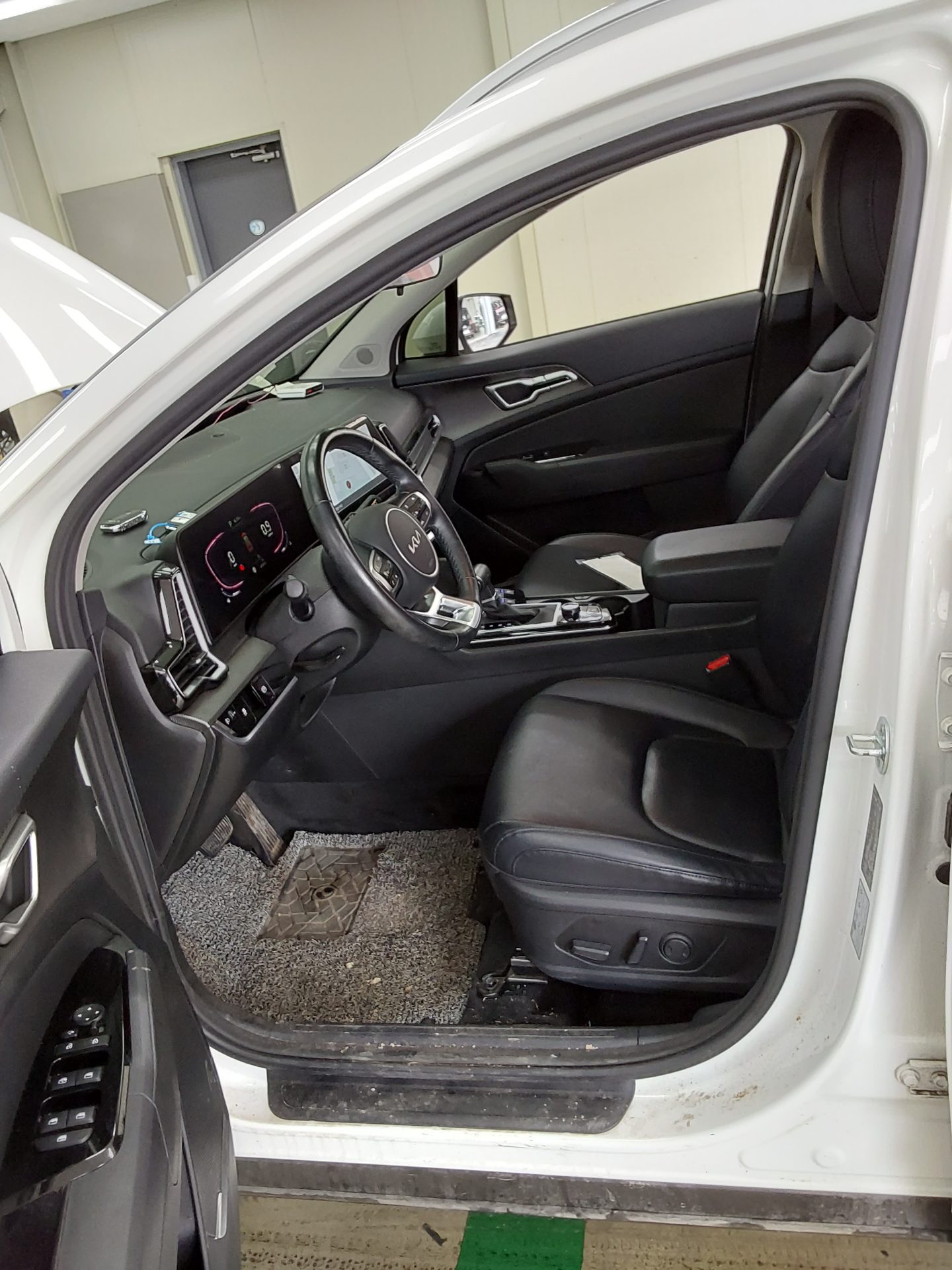 2022 - kia sportage