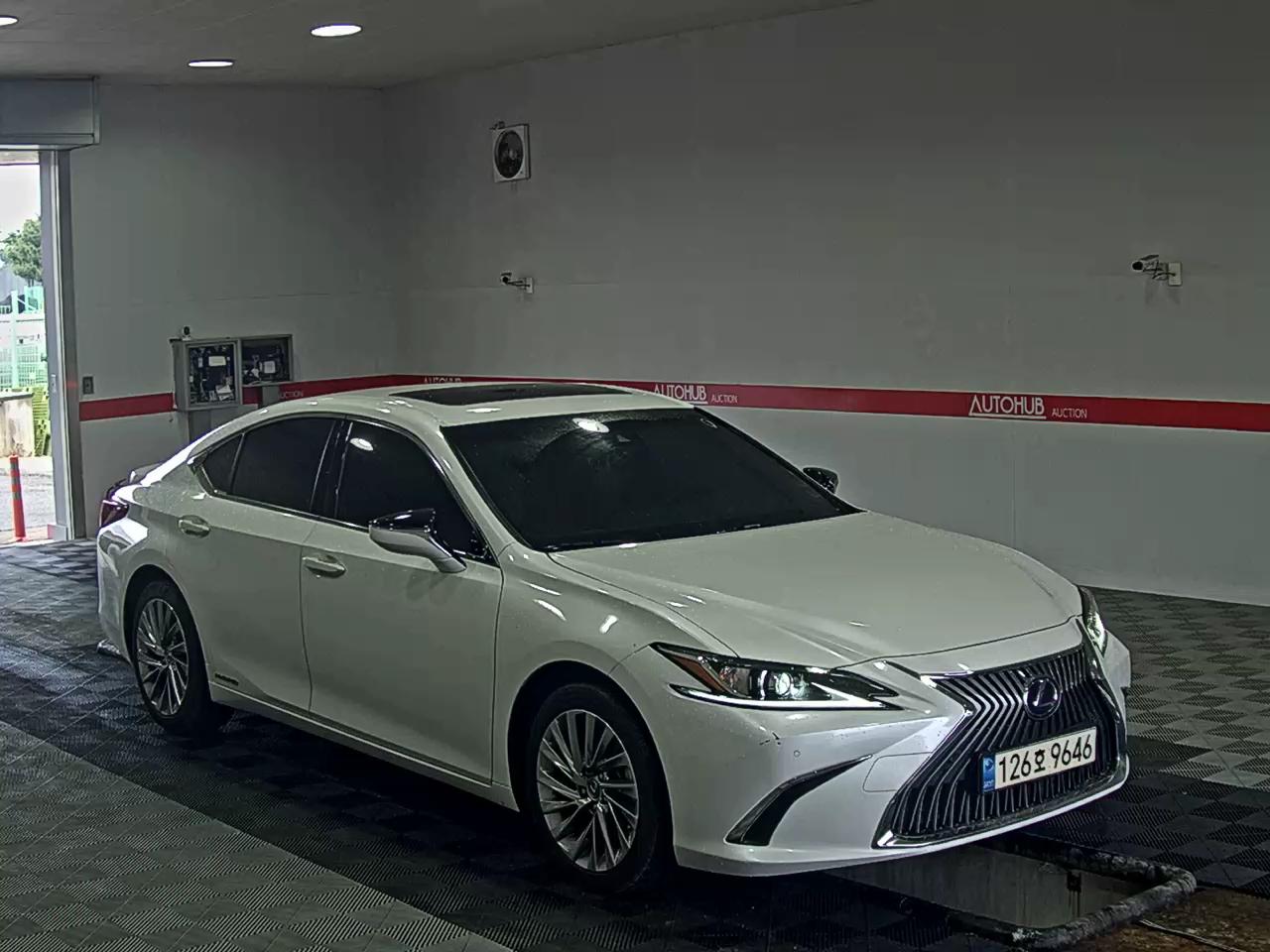 Lexus ES - 2