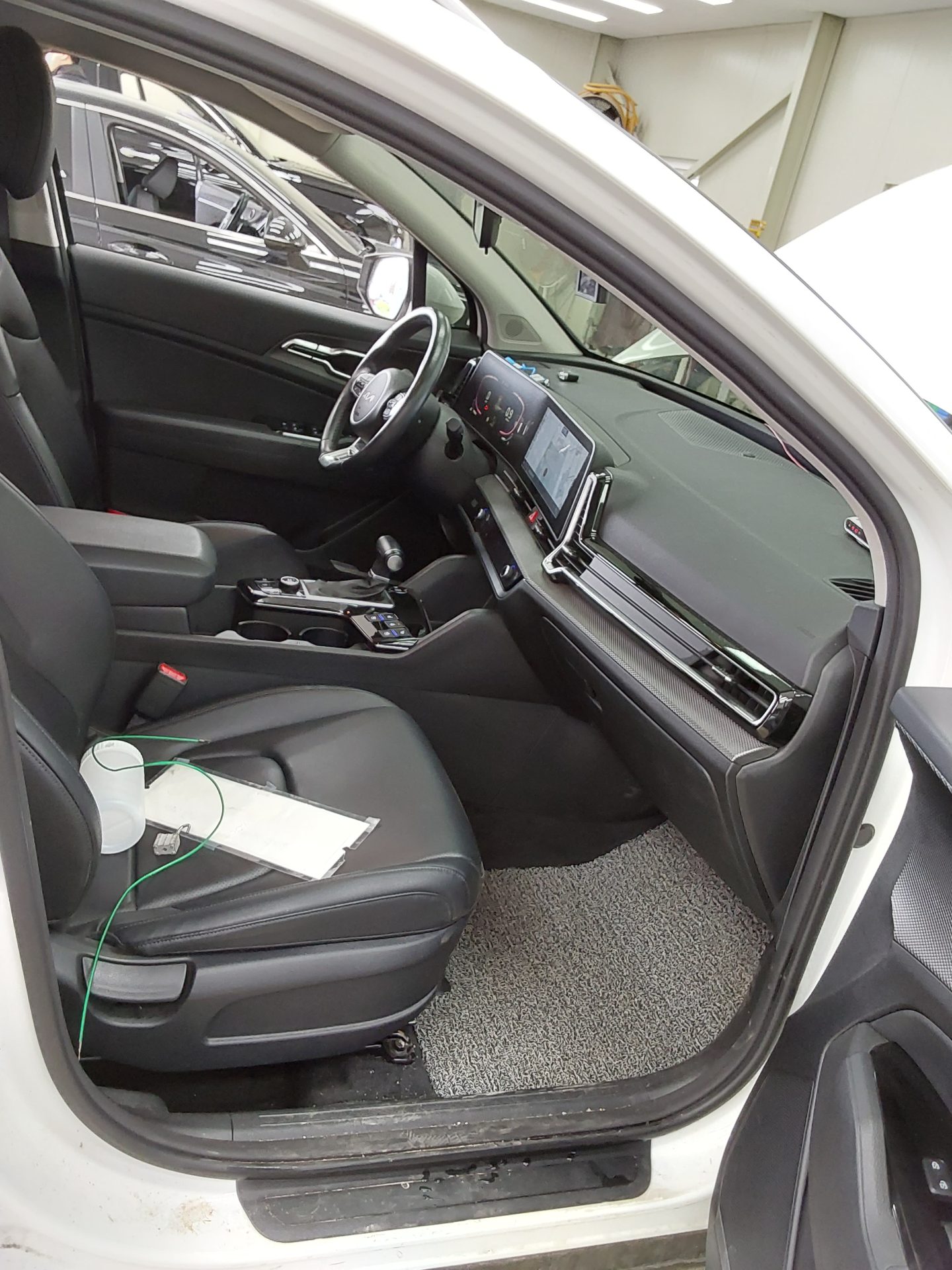 2022 - kia sportage