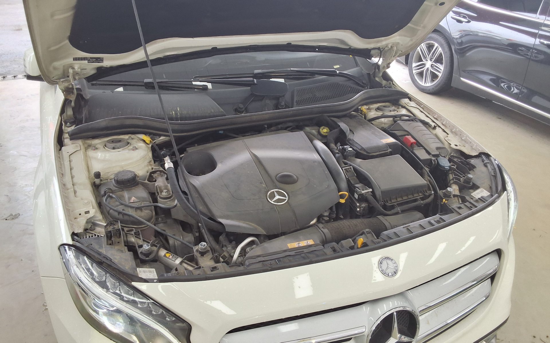 2016 - mercedes-benz 200