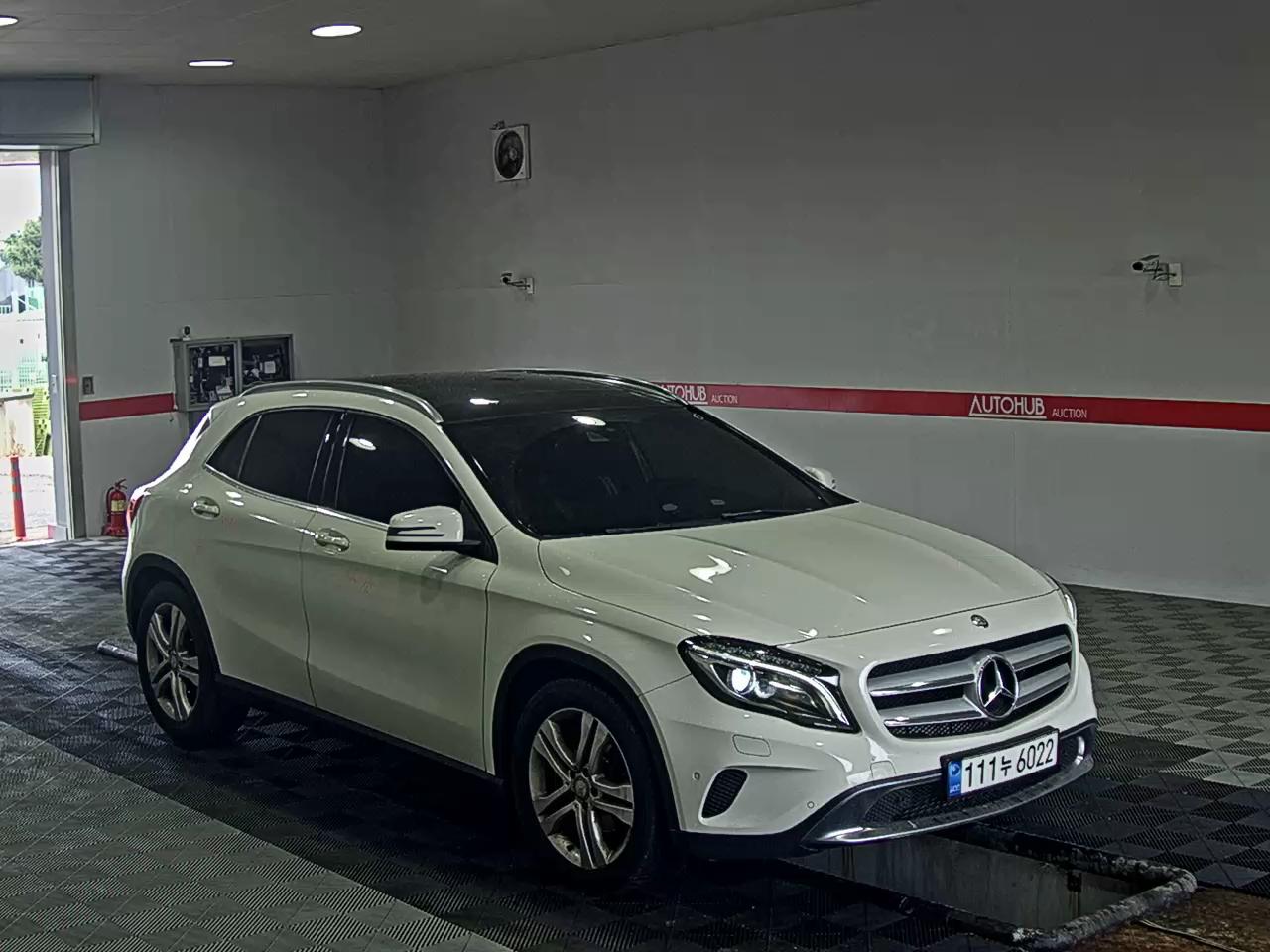 2016 - mercedes-benz 200