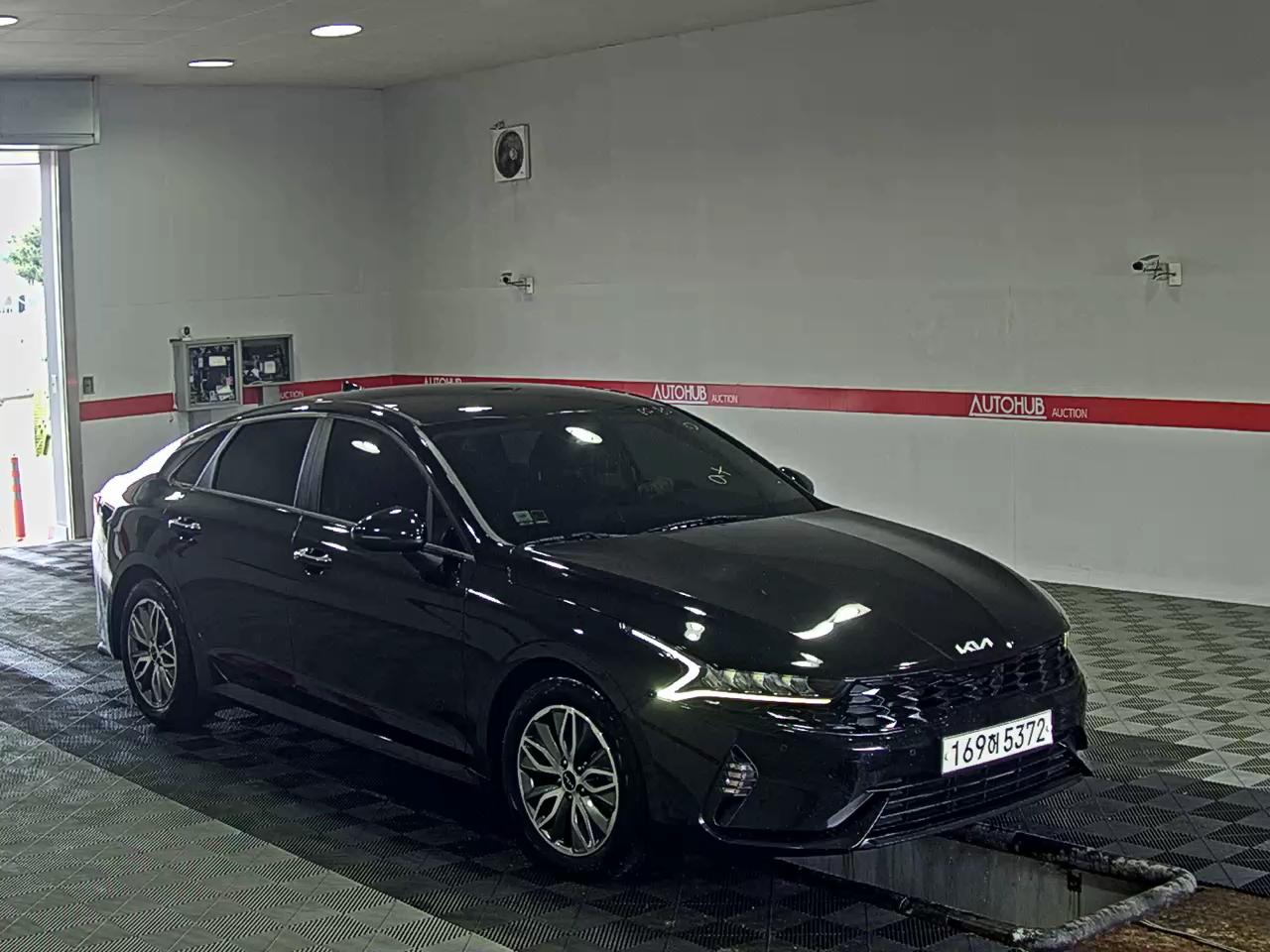 2022 - kia k5