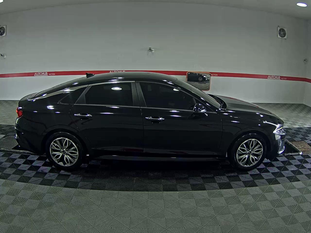 2022 - kia k5