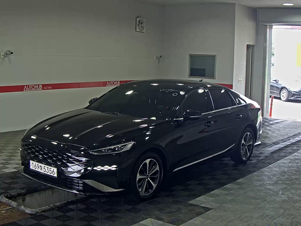 Kia K8