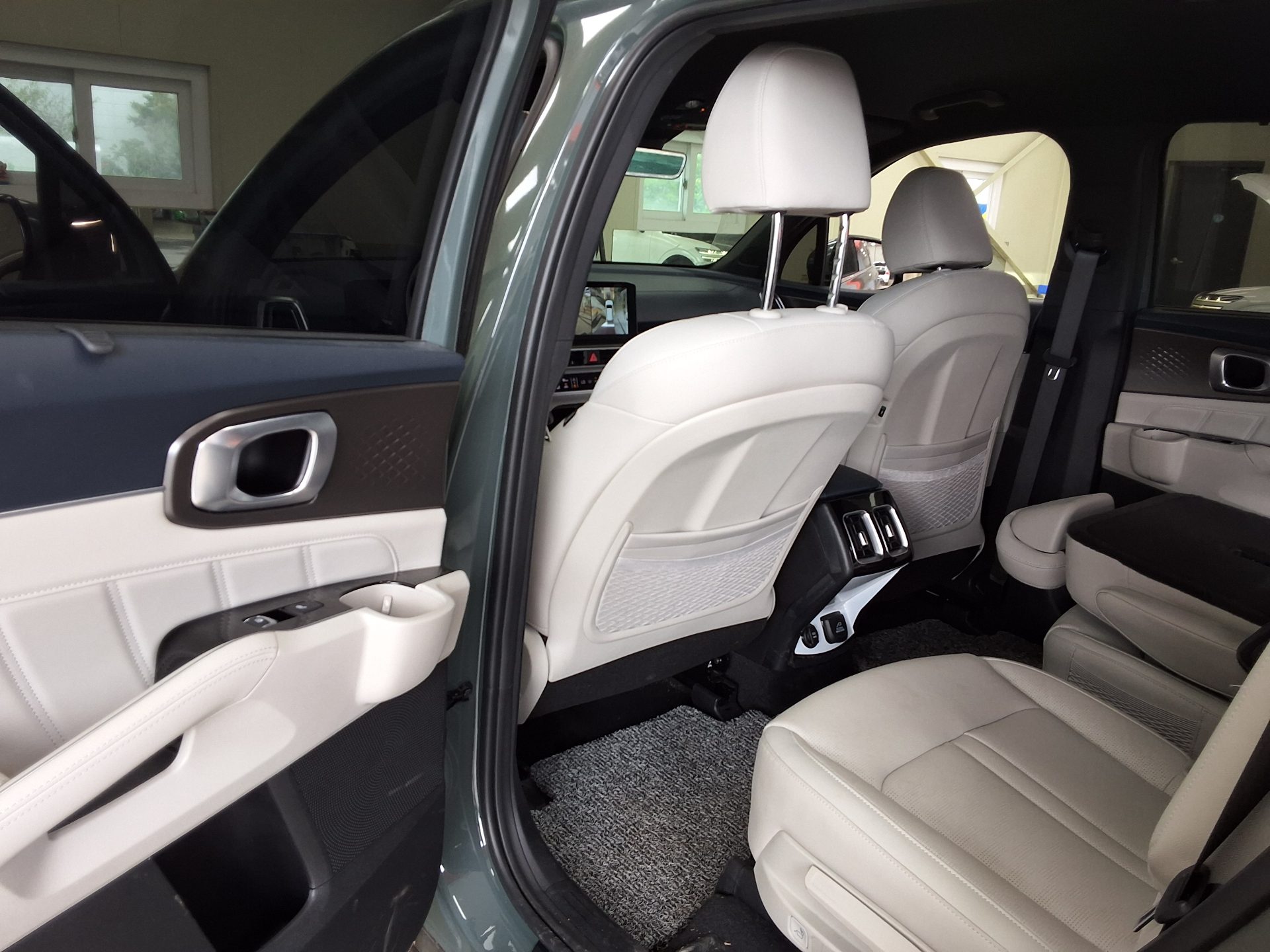 2025 - kia sorento