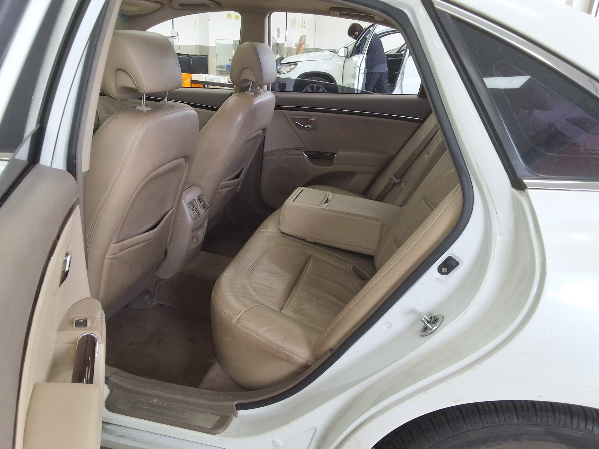 2009 - hyundai grandeur