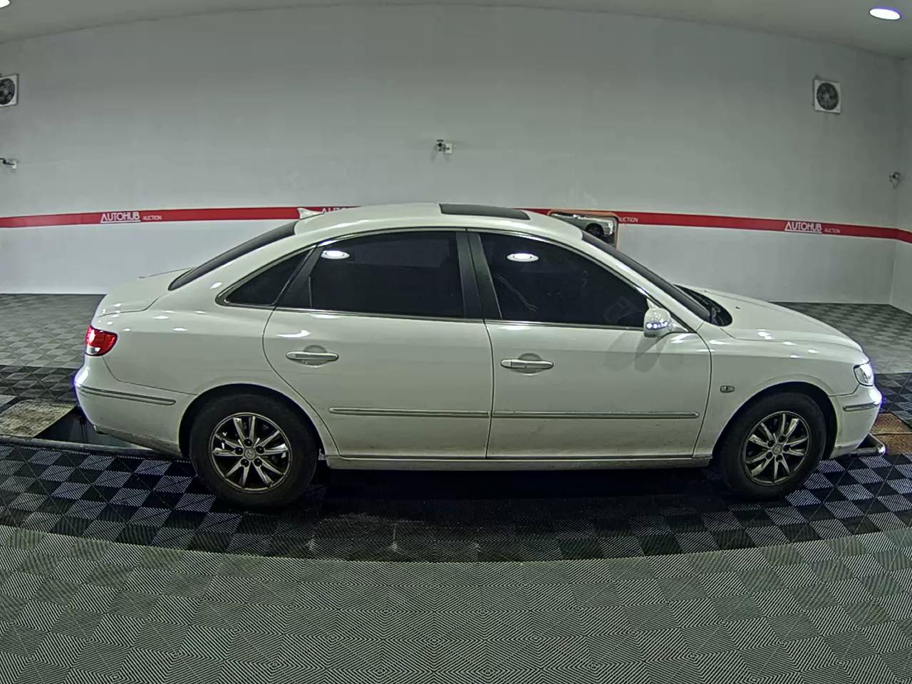 2009 - hyundai grandeur