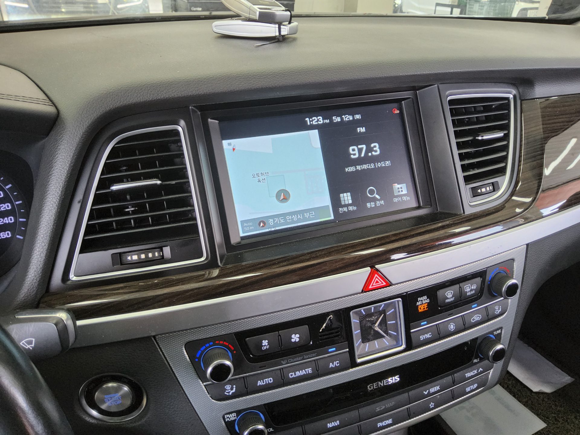 2019 - genesis g80