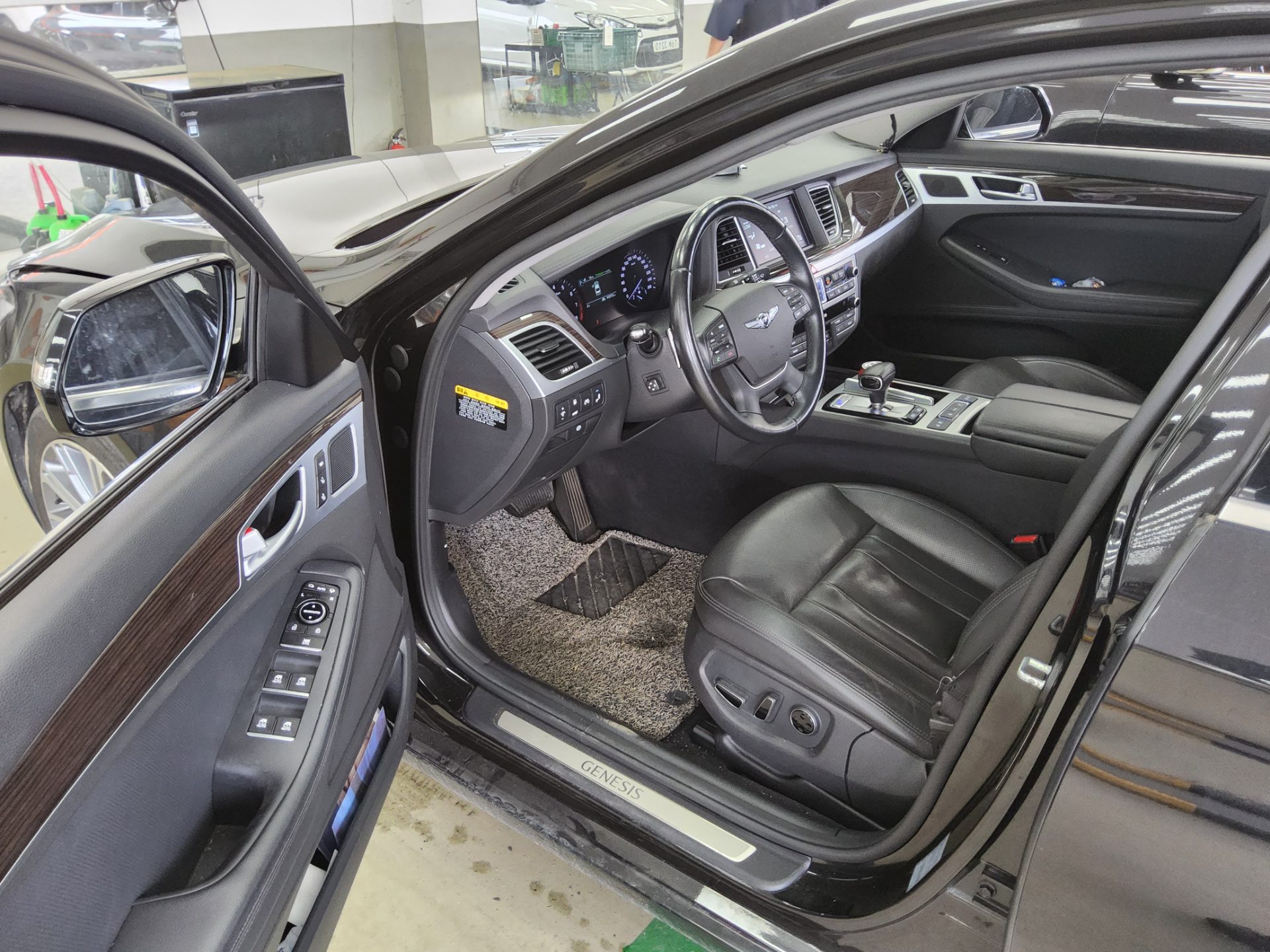 2019 - genesis g80