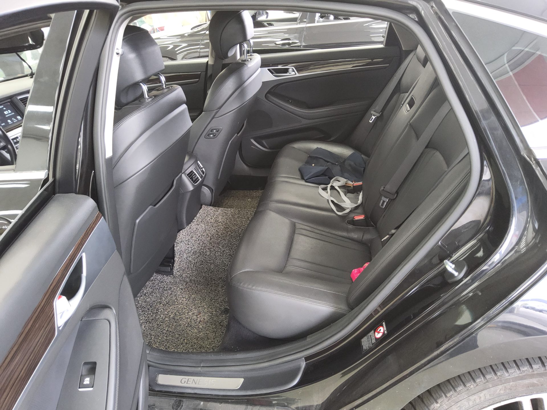 2019 - genesis g80