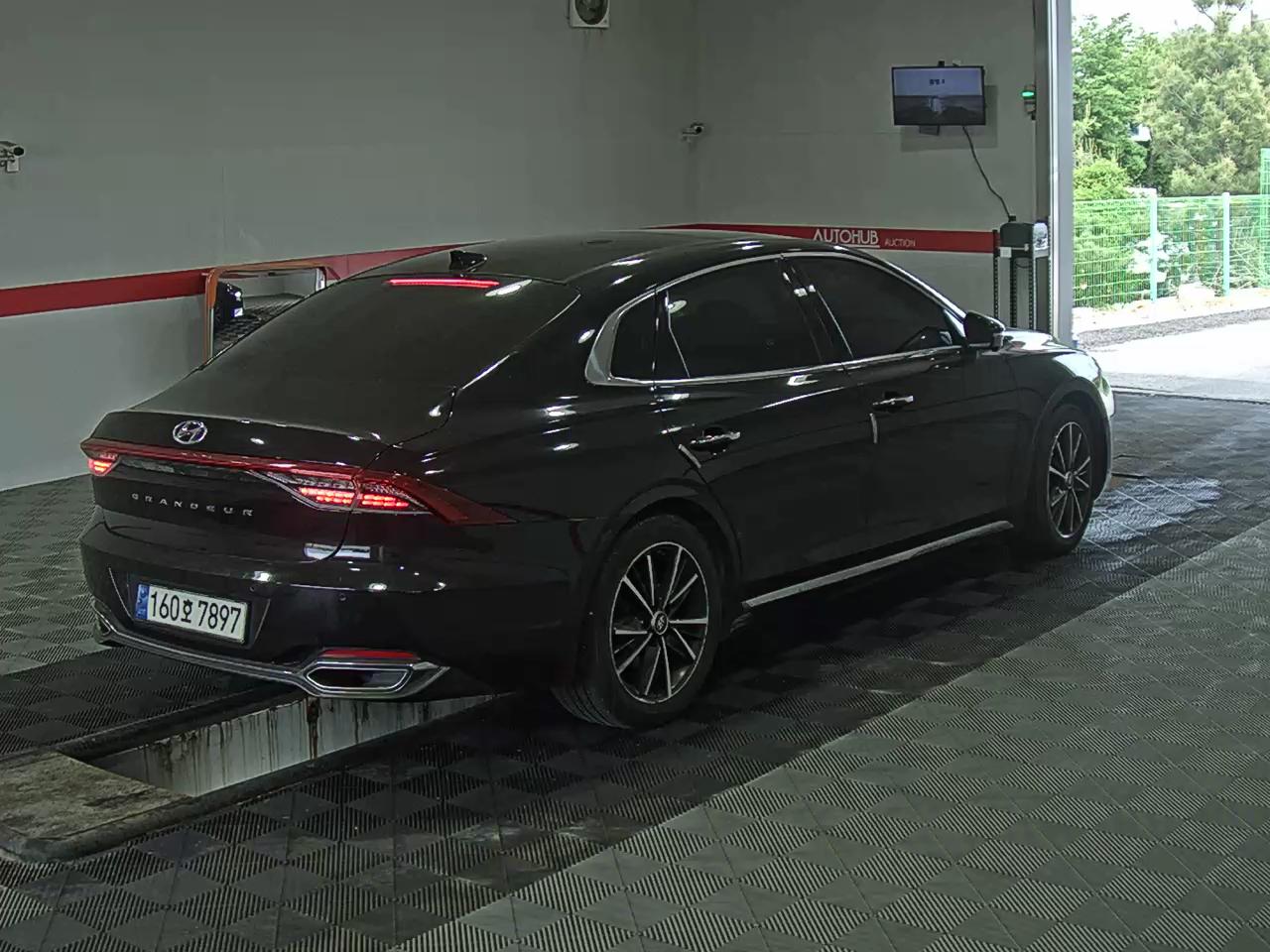 2022 - hyundai grandeur