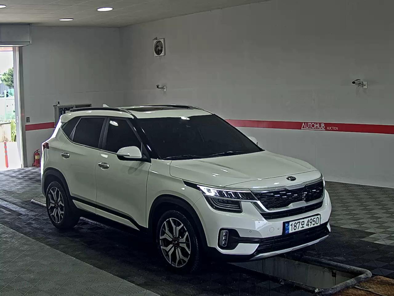 2022 - kia seltos