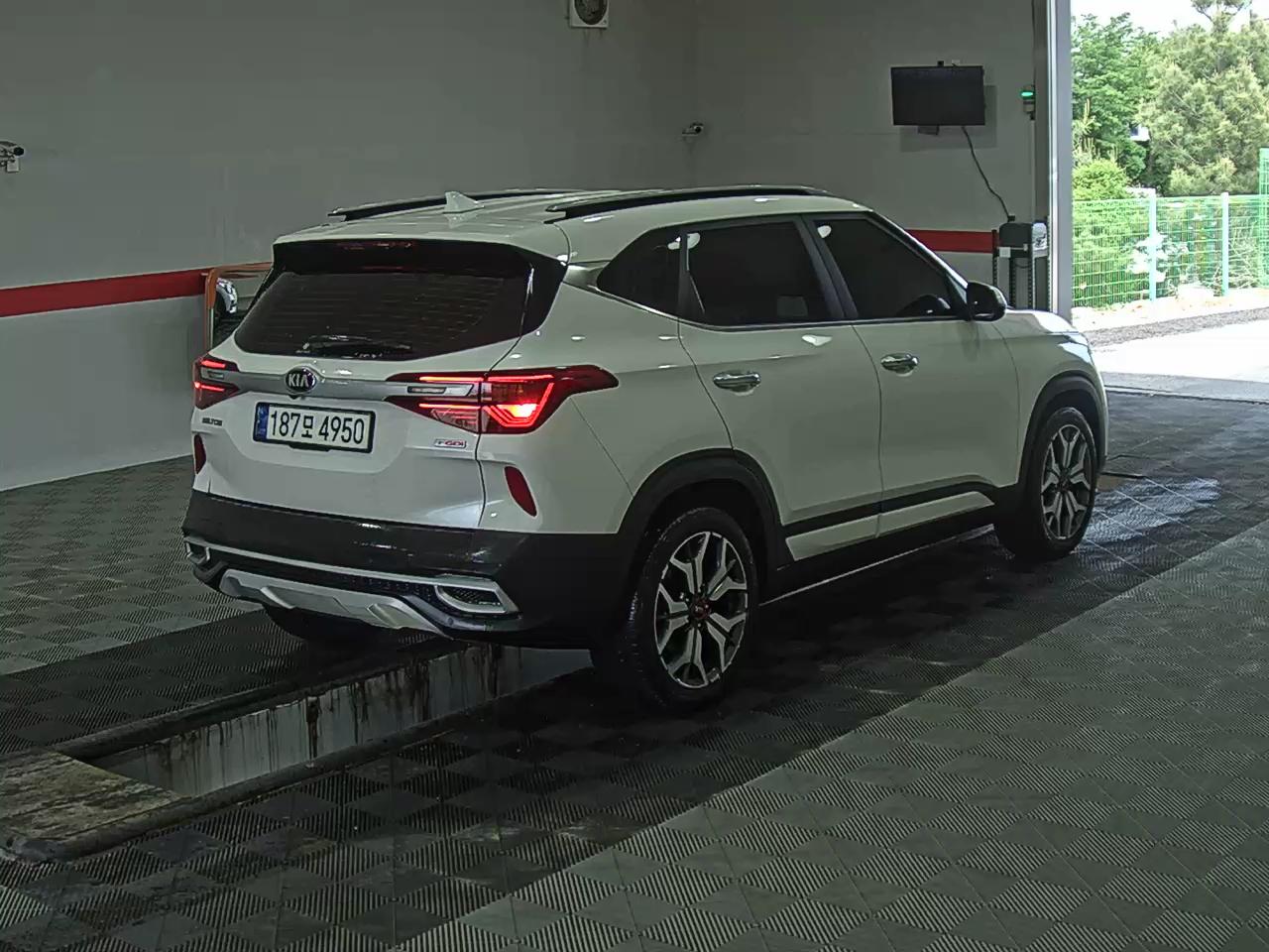 2022 - kia seltos