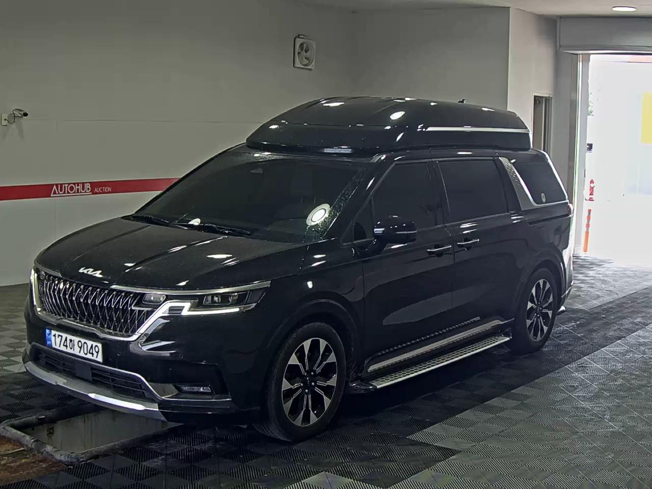 KIA CARNIVAL (KA4) -LIMOUSINE