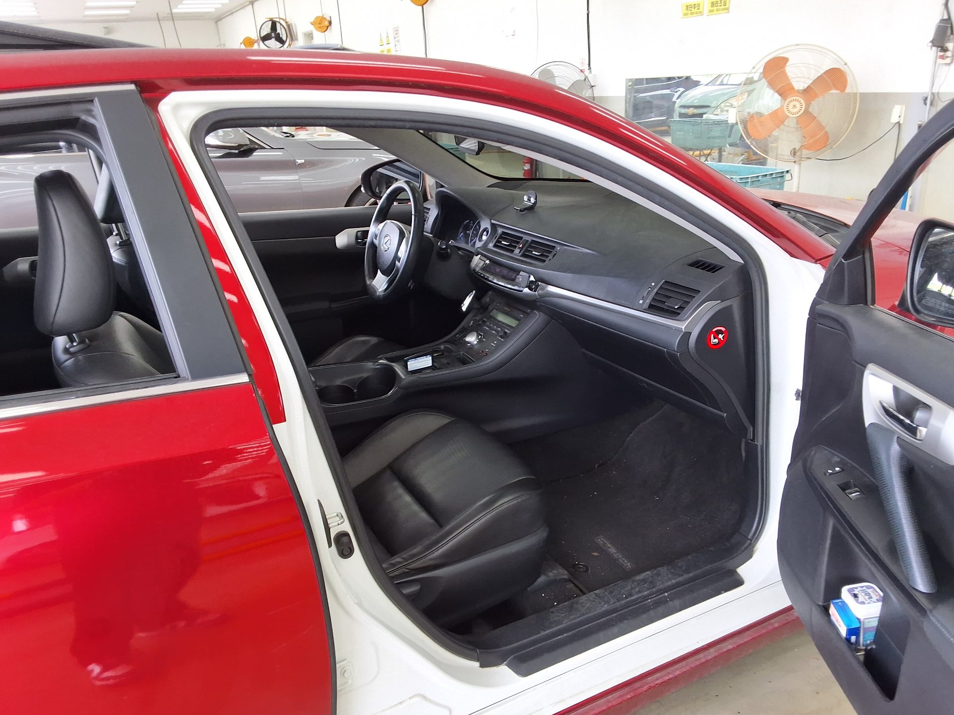 2012 - lexus ct 200h