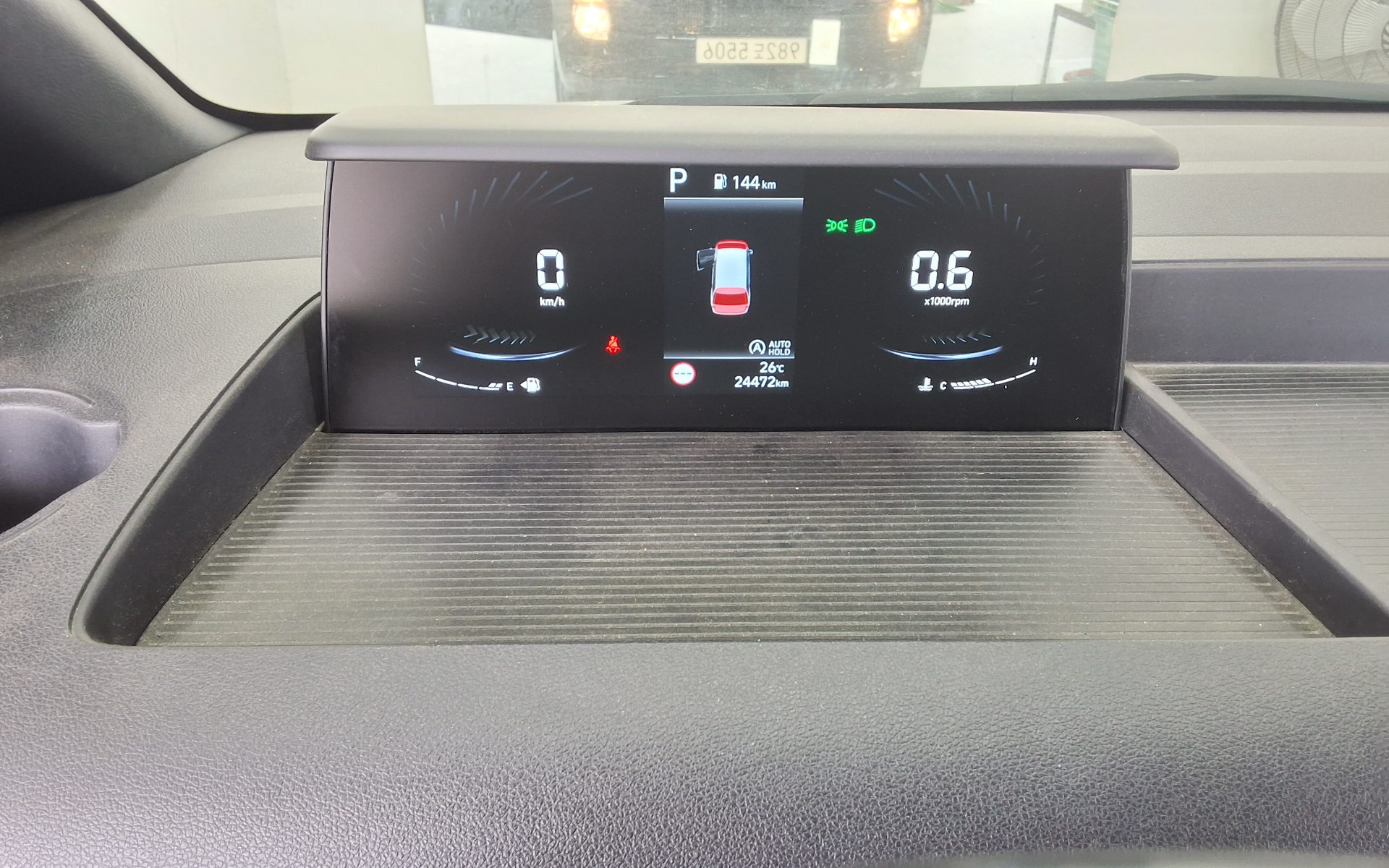 2023 - hyundai staria