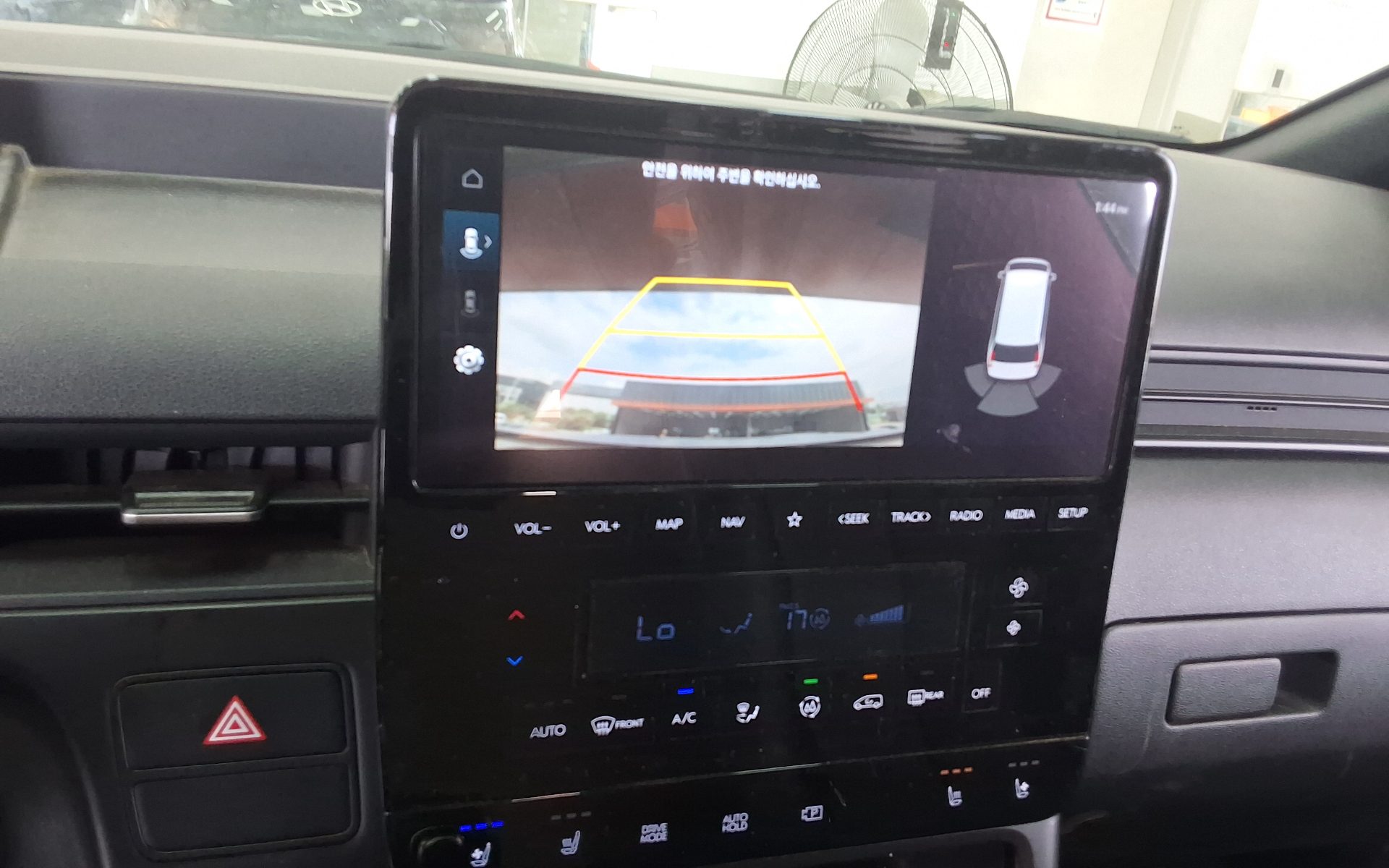 2023 - hyundai staria