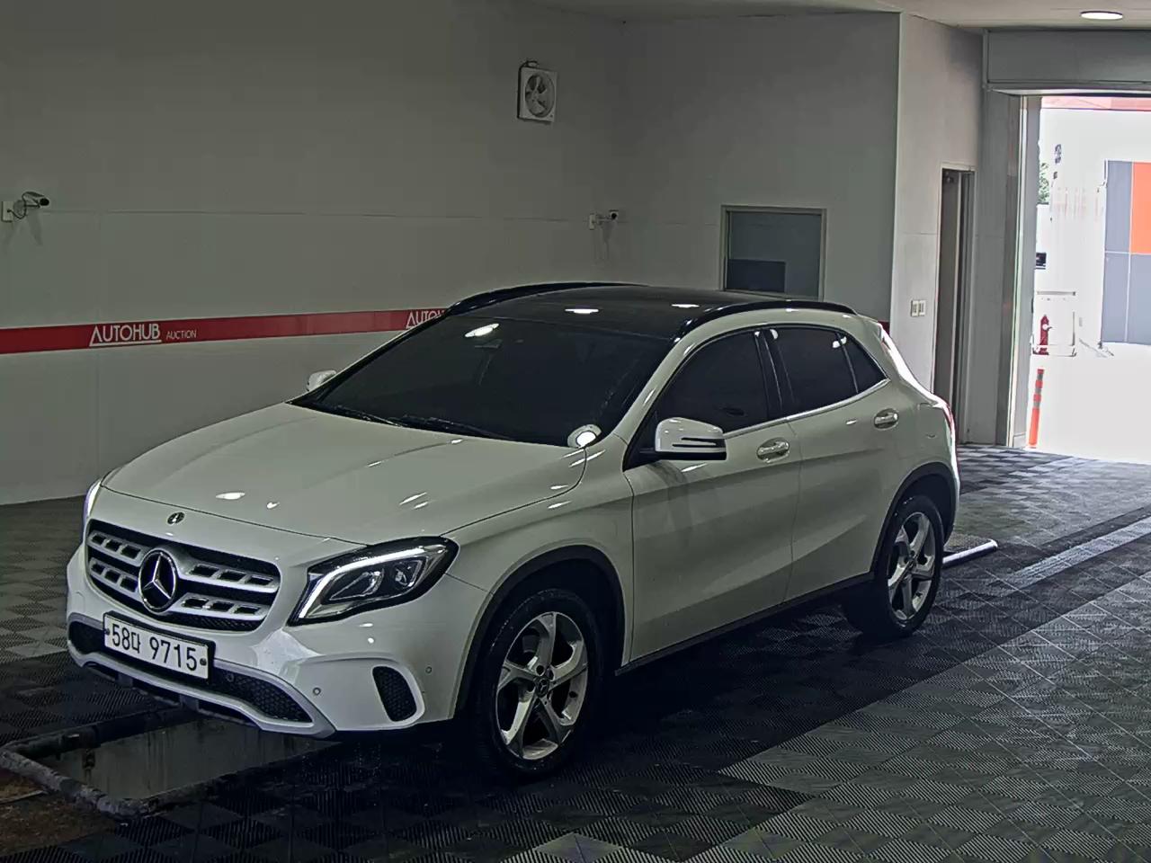 Mercedes-Benz GLA-Class