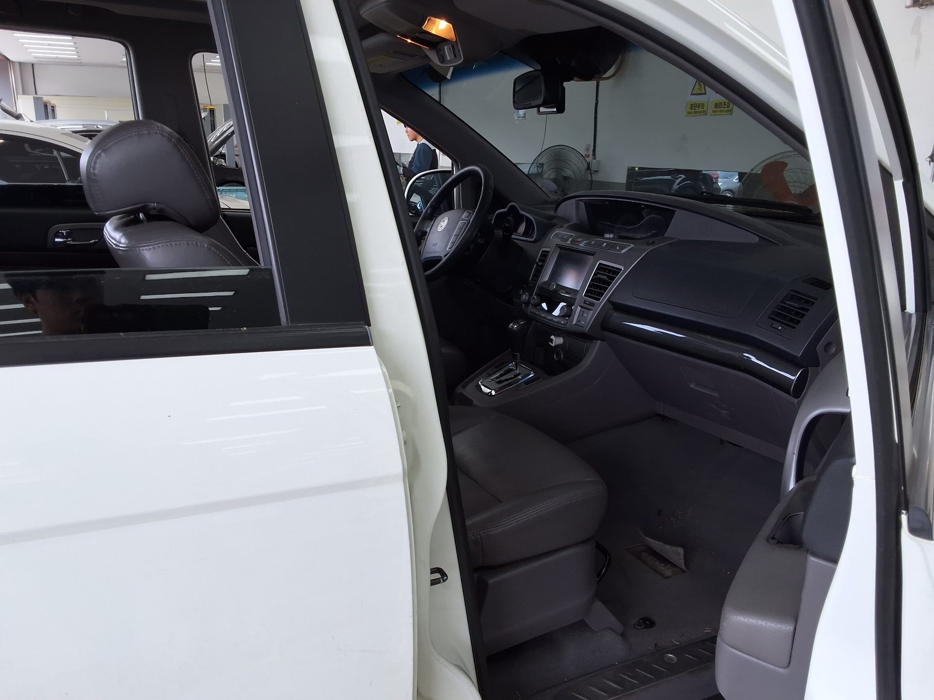 KG Mobility Korando Turismo - 14
