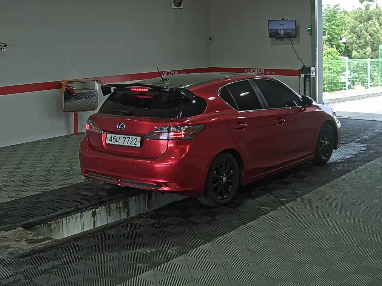 2012 - lexus ct 200h