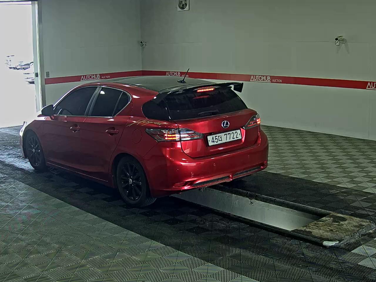 2012 - lexus ct 200h
