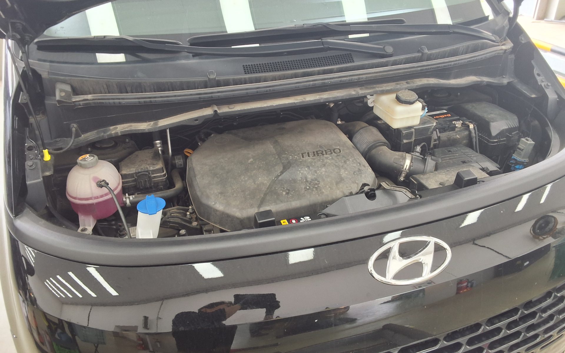 2023 - hyundai staria