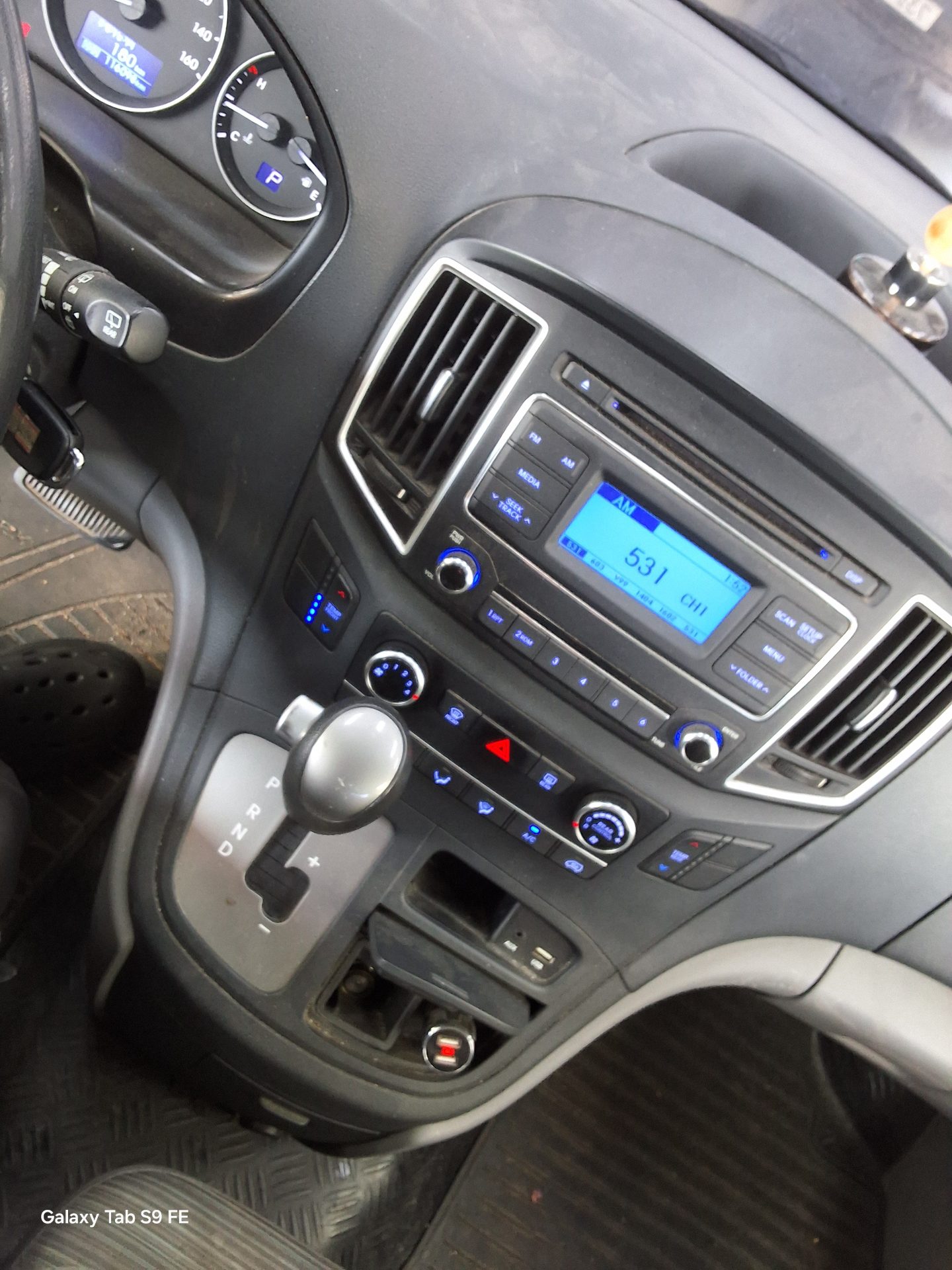 2018 - hyundai grand starex