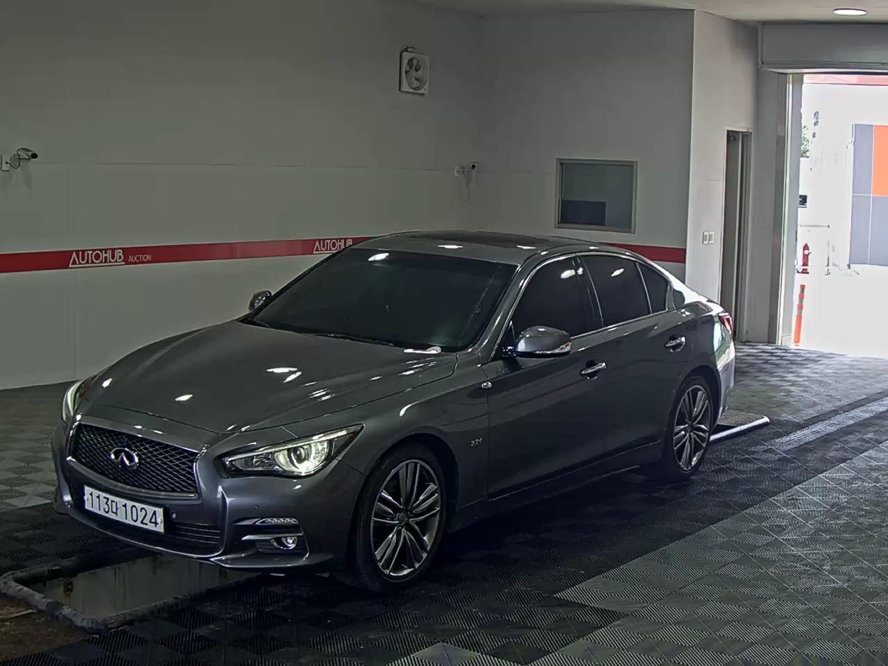 INFINITI Q50