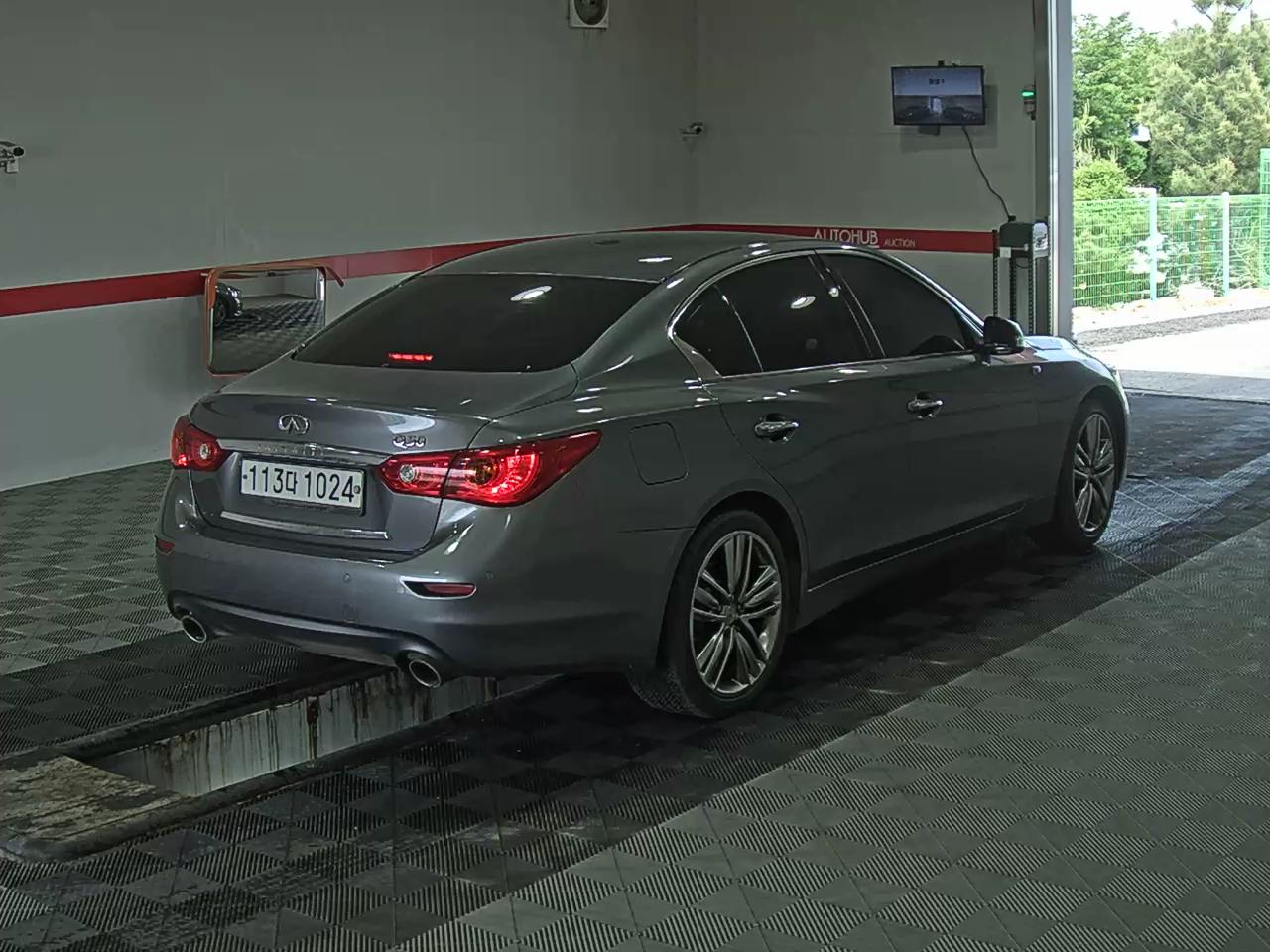 2016 - infiniti q50