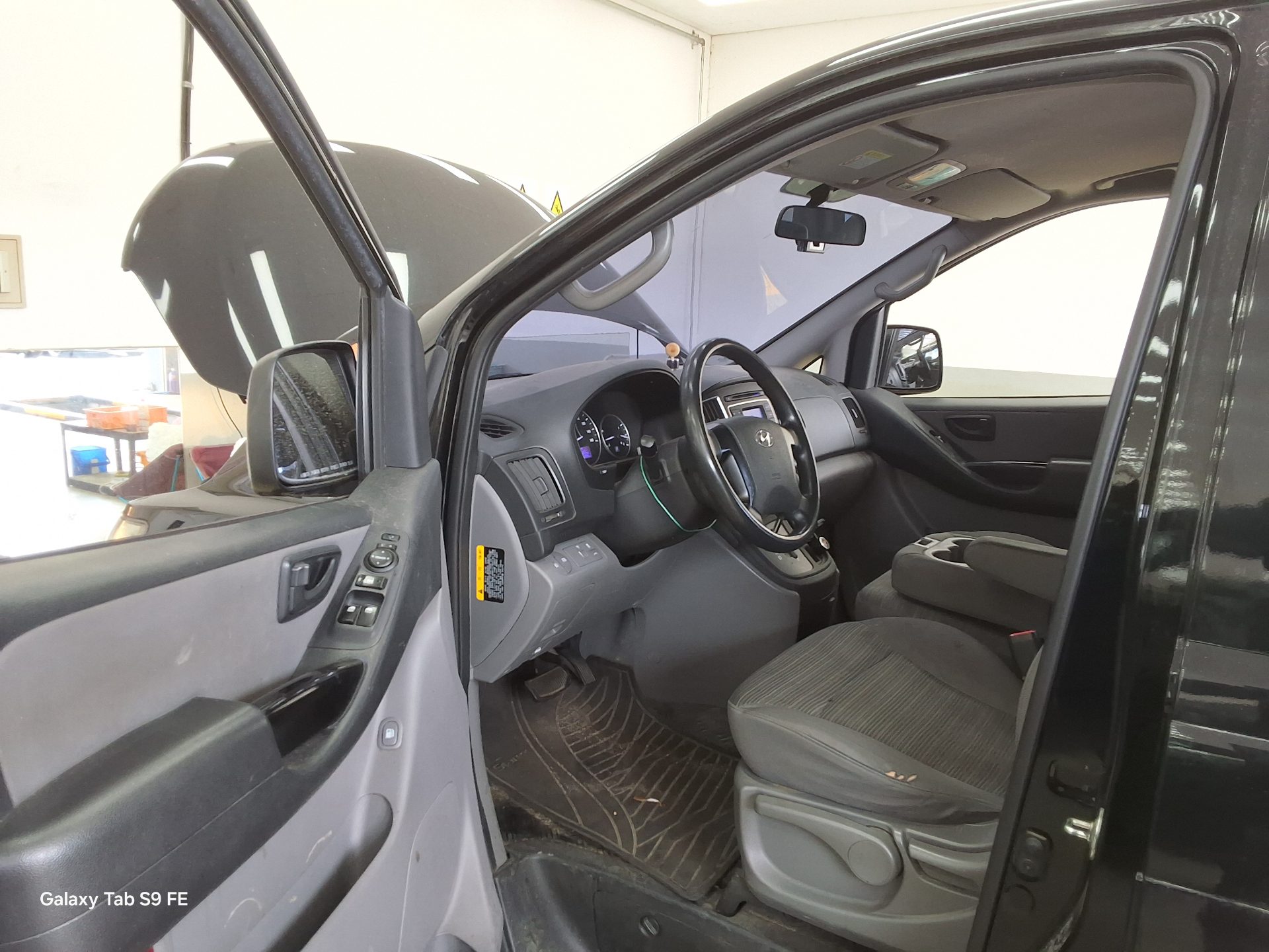 2018 - hyundai grand starex