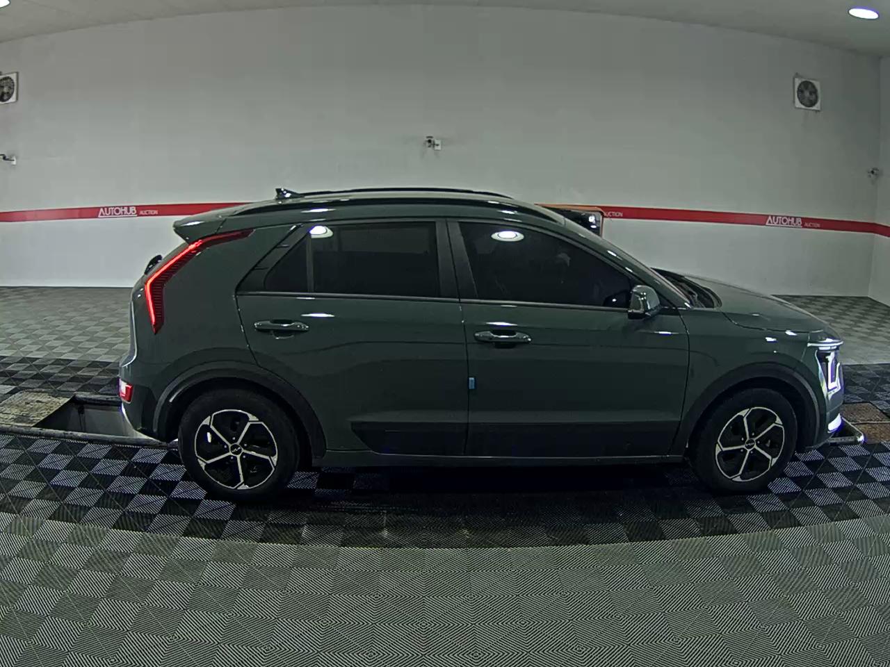 2023 - kia niro