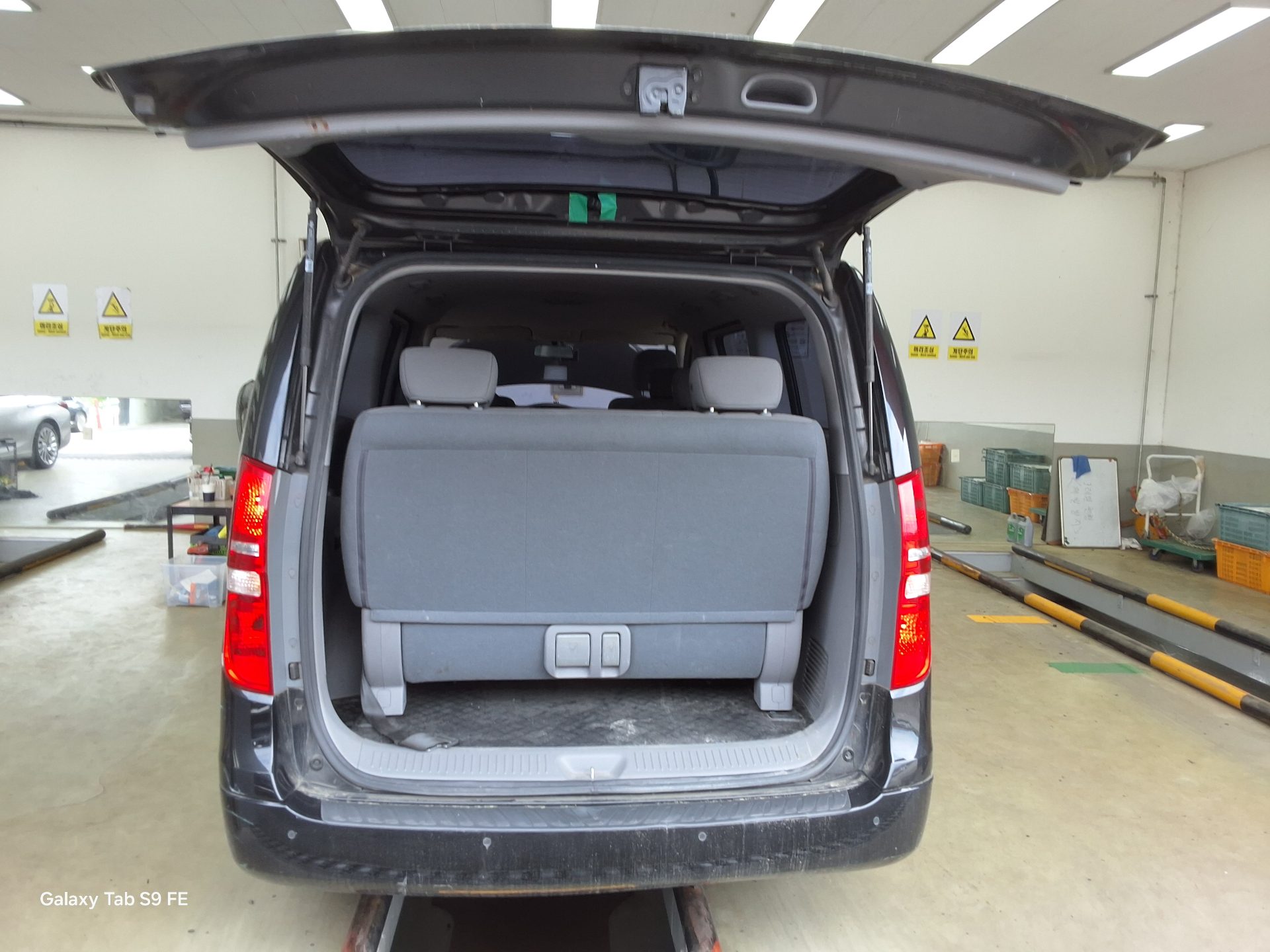 2018 - hyundai grand starex