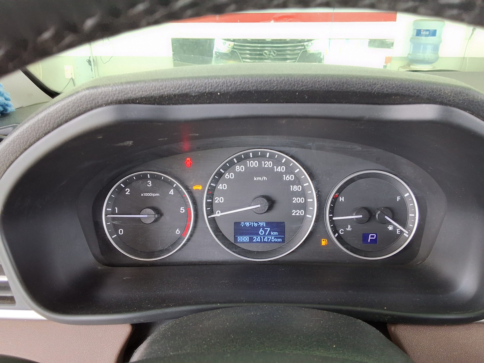 2019 - hyundai grand starex
