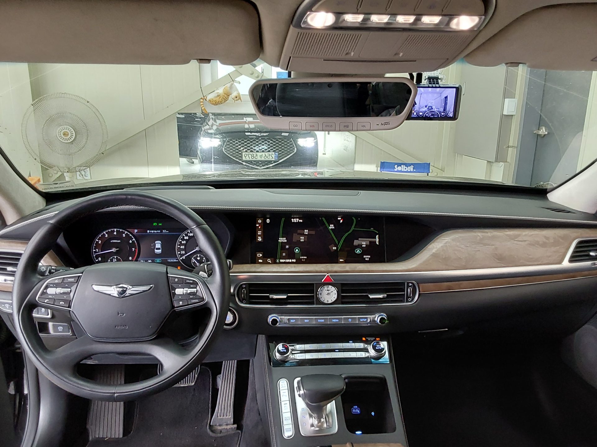 2021 - genesis g90