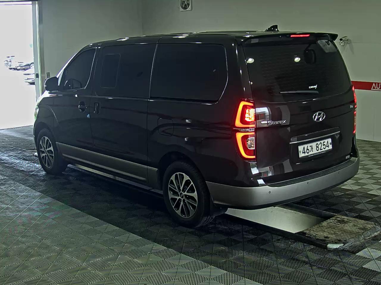 2019 - hyundai grand starex
