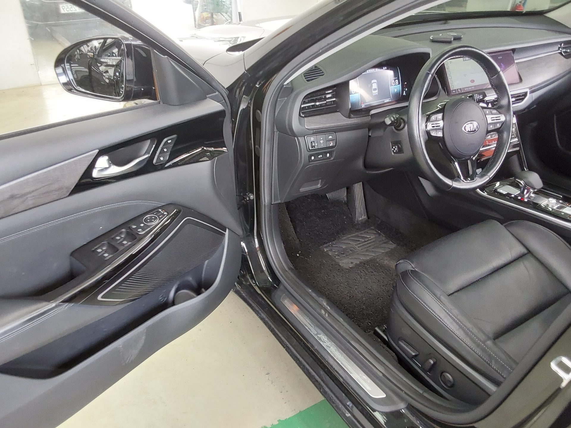 2021 - kia k7