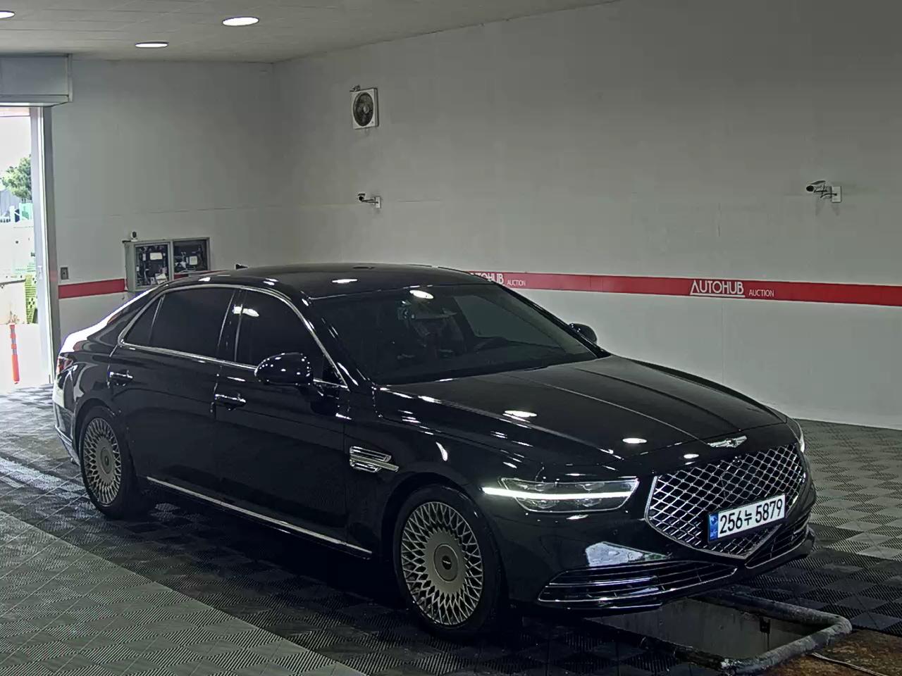2021 - genesis g90