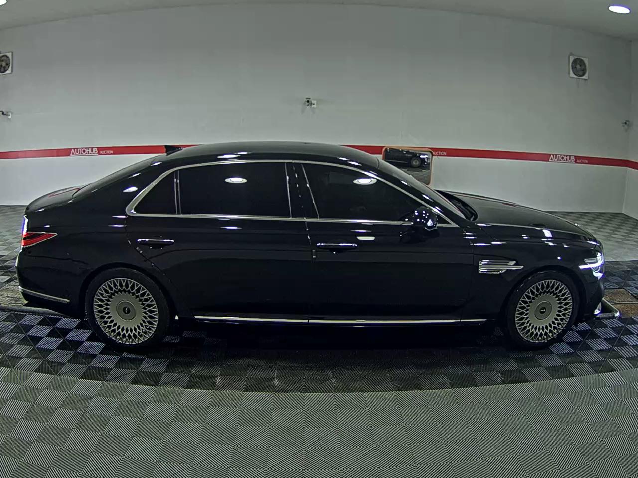 2021 - genesis g90
