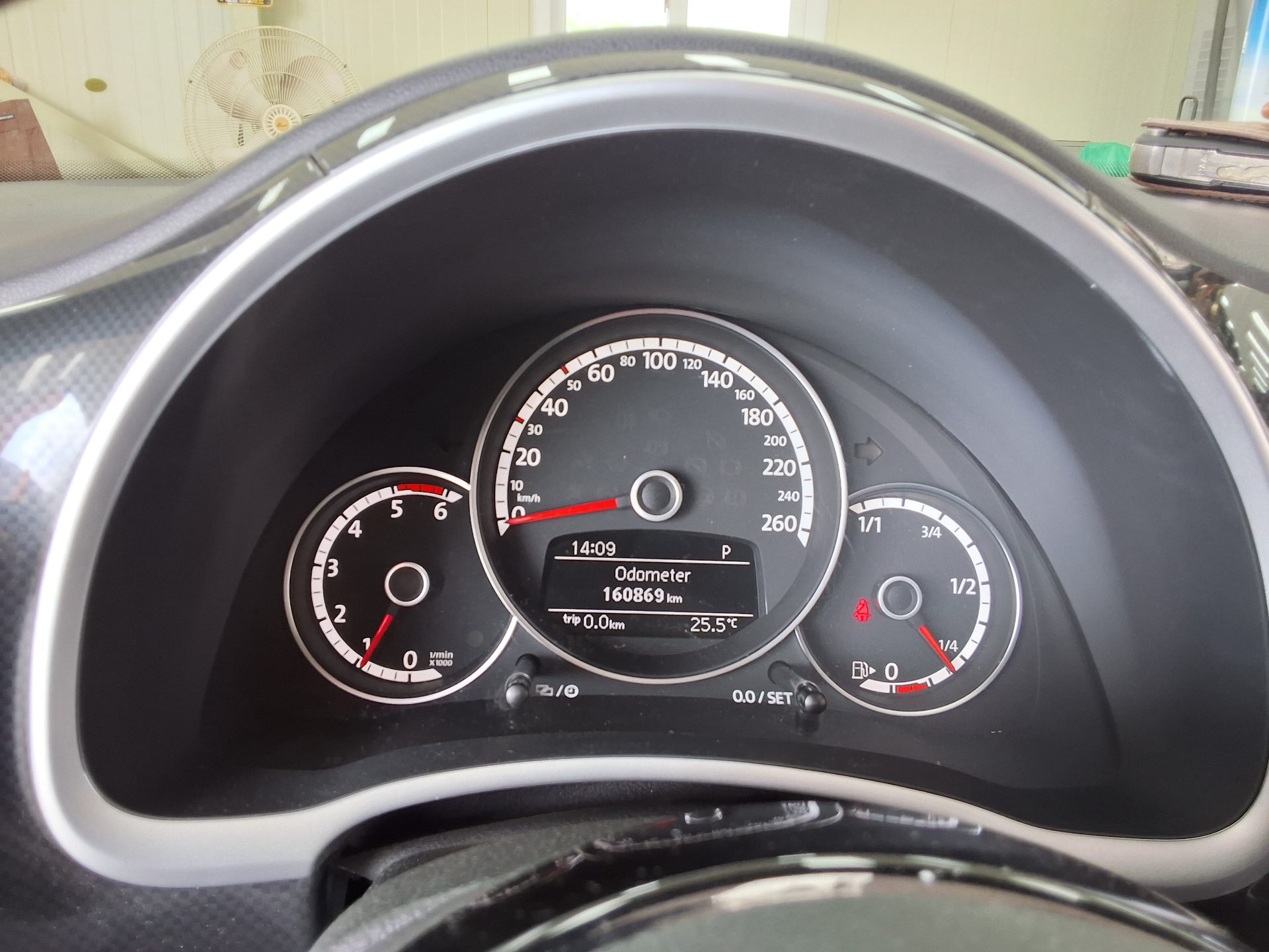 2014 - volkswagen beetle