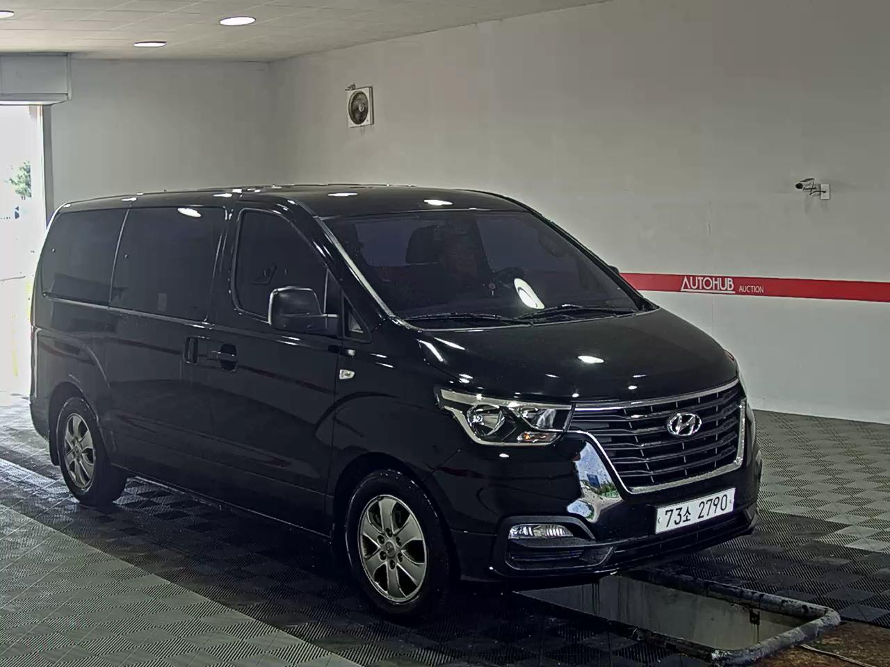 2018 - hyundai grand starex