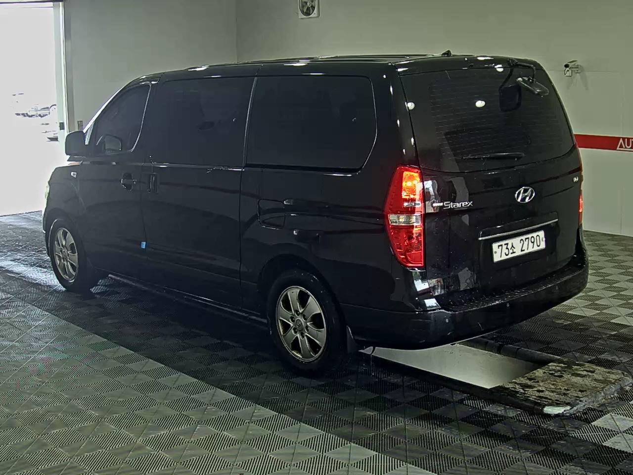 2018 - hyundai grand starex
