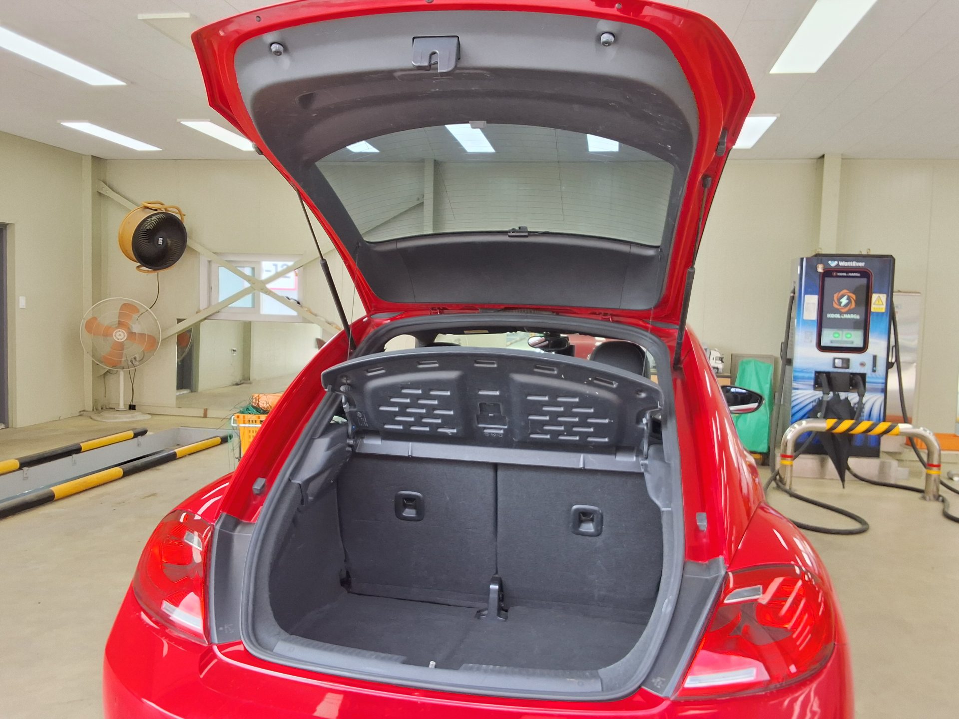 2014 - volkswagen beetle