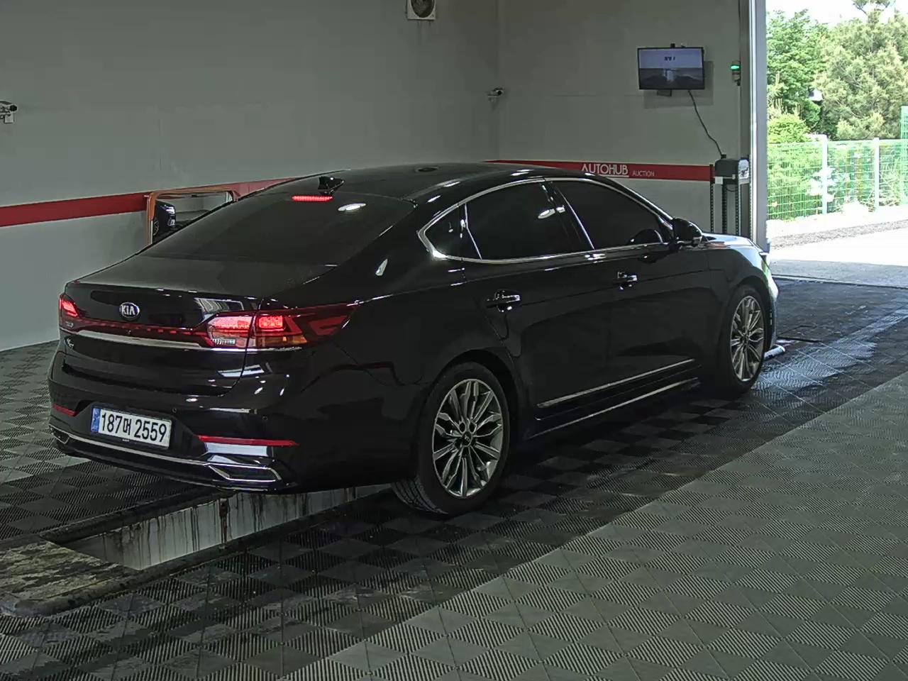 2021 - kia k7