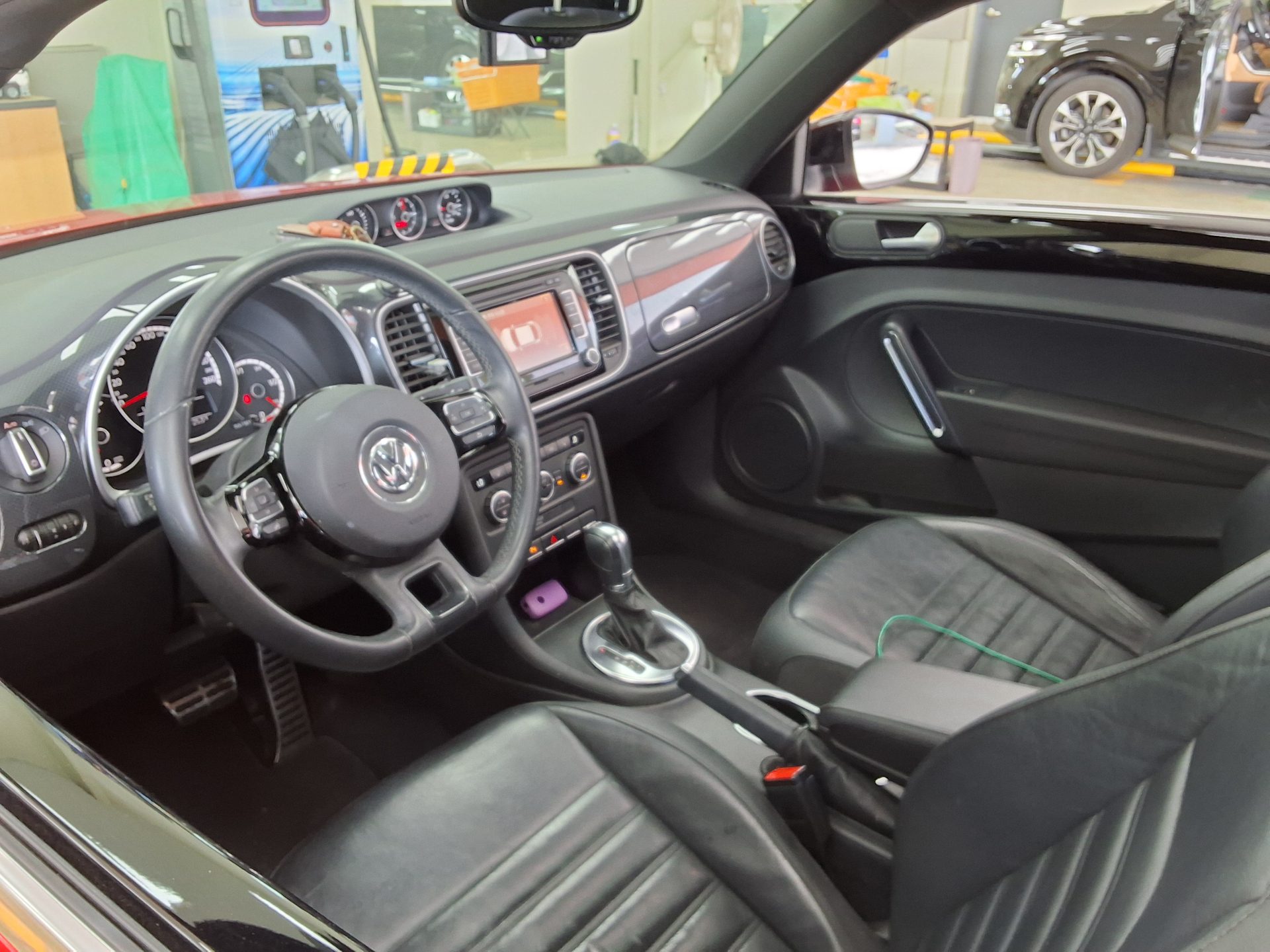 2014 - volkswagen beetle