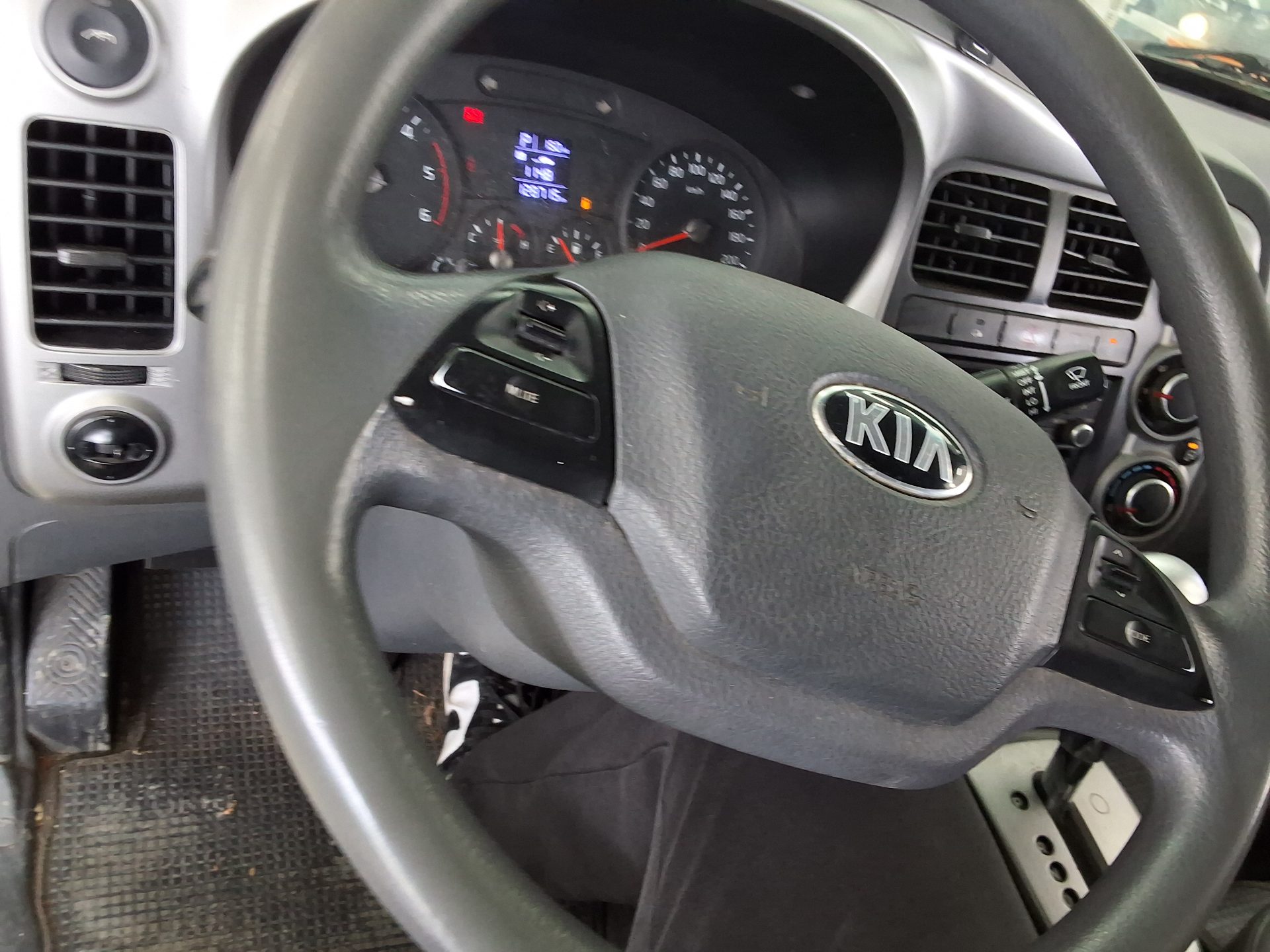 2019 - kia bongo