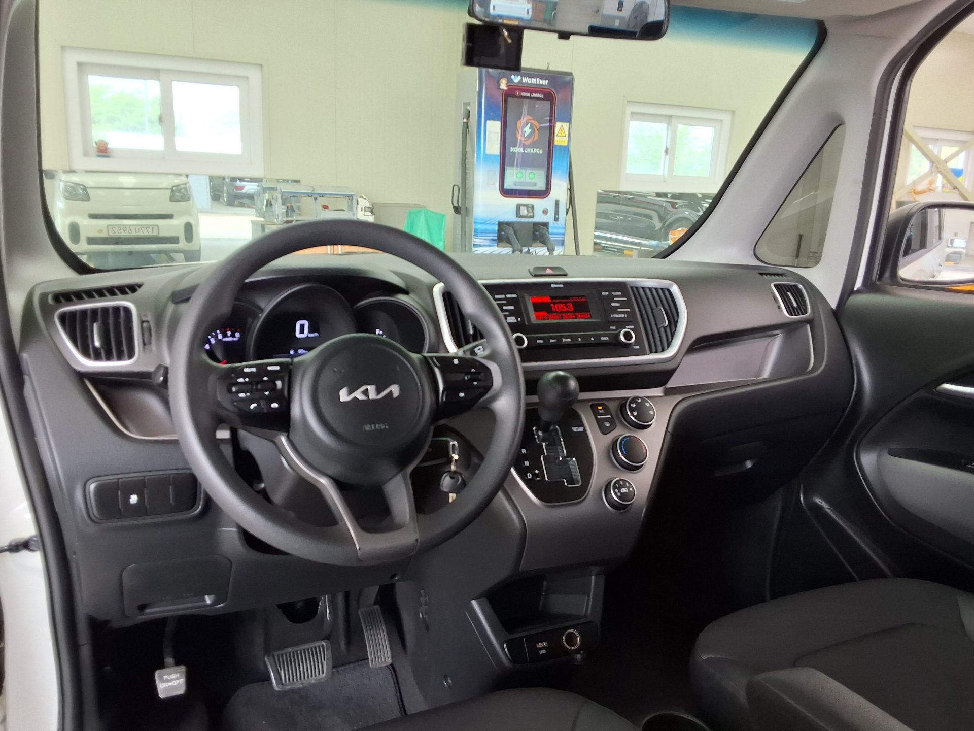 2022 - kia ray