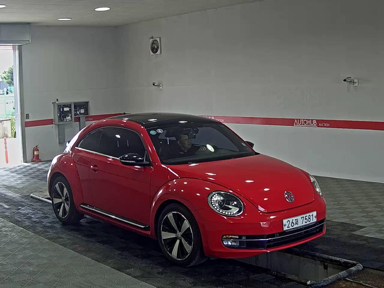2014 - volkswagen beetle