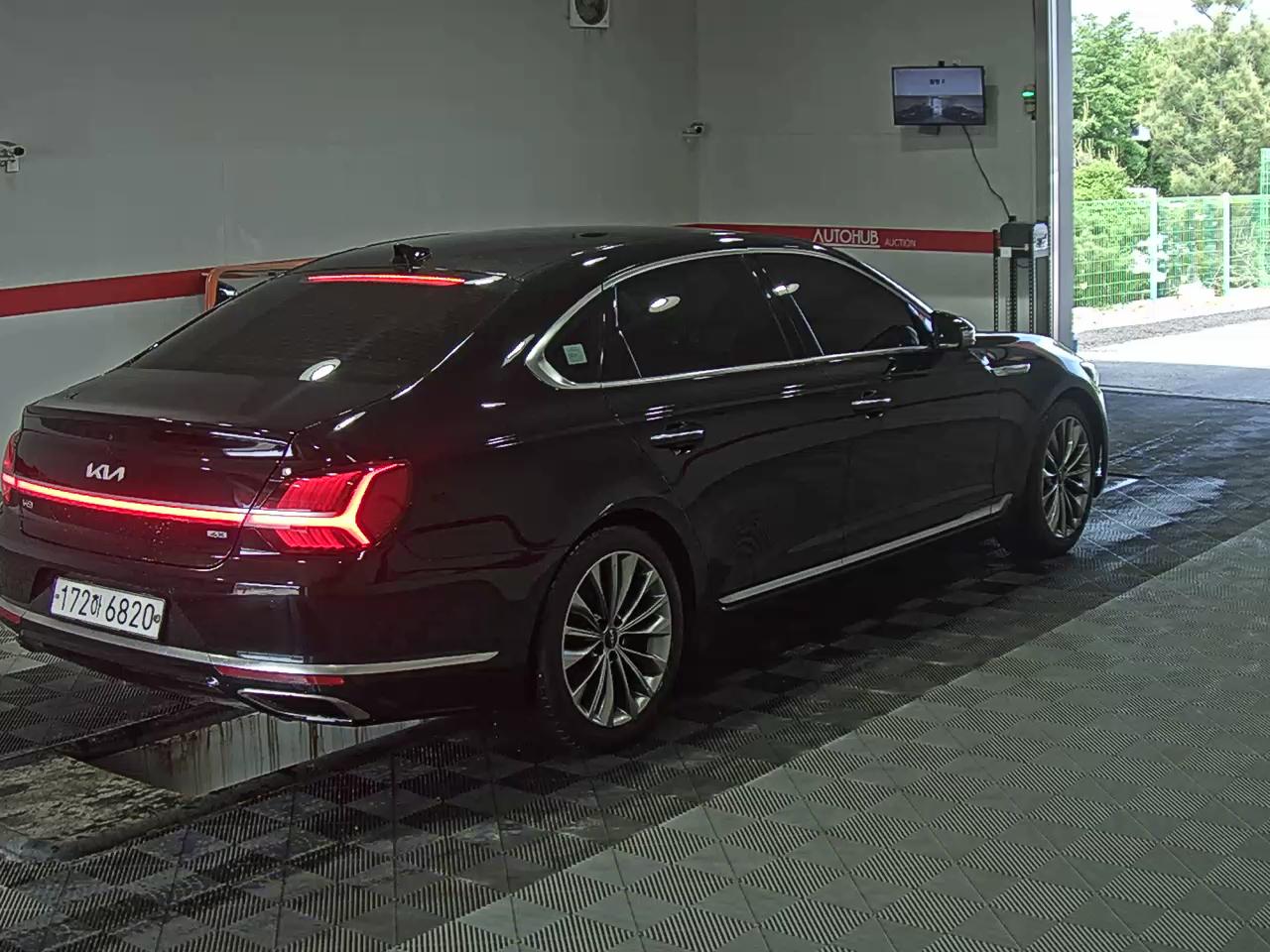 2023 - kia k9