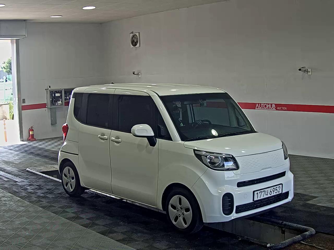 2022 - kia ray