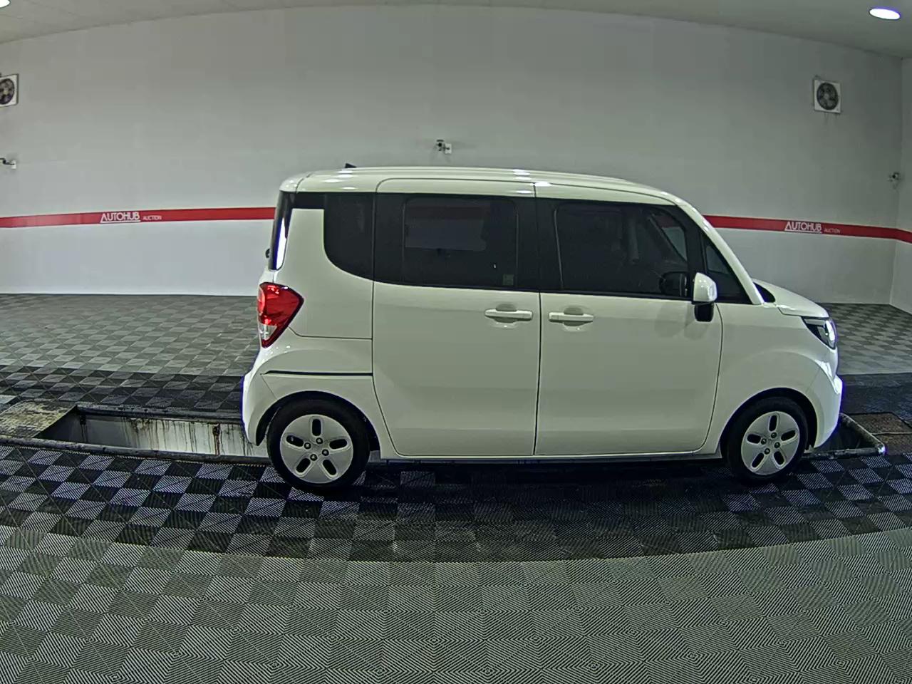 2022 - kia ray